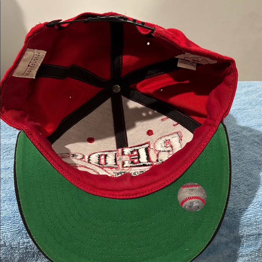 Cincinnati Reds baseball hat - Picture 4 of 5